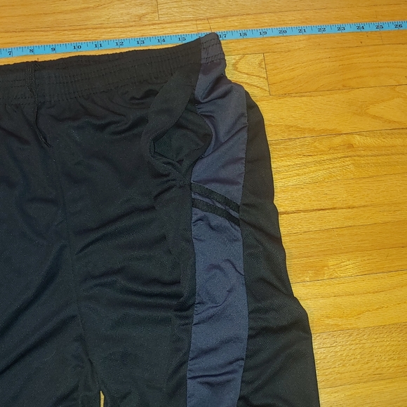 Bundle of 4 Black Athletic Shorts Pocket Drawstring Real Essentials MENS X-LARGE - Picture 9 of 13